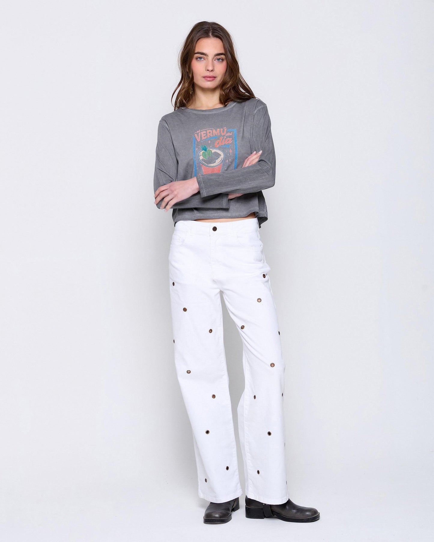 Wide Leg Jeans with White Front Washers