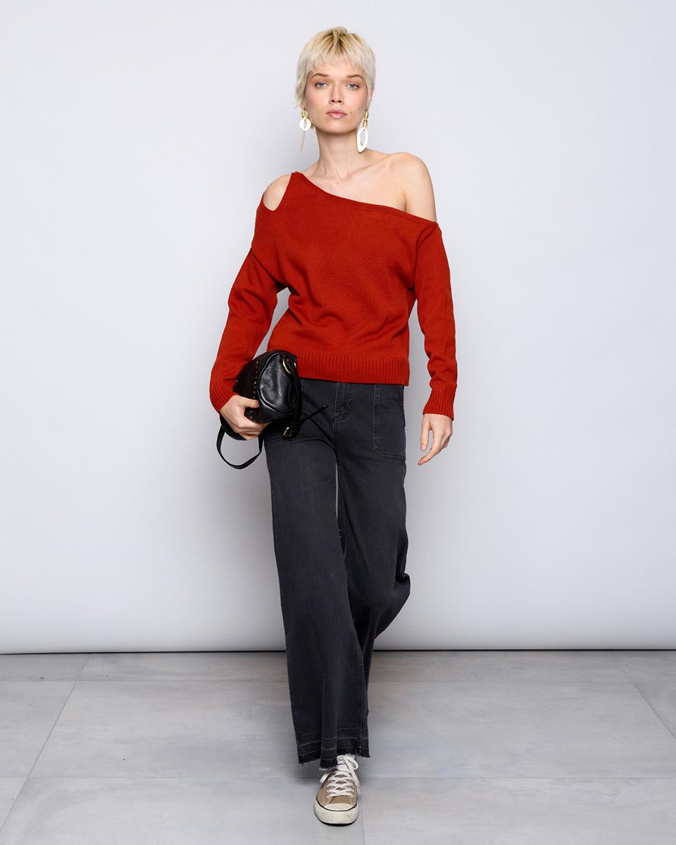 Top Knitted Asymmetric Neck Tile