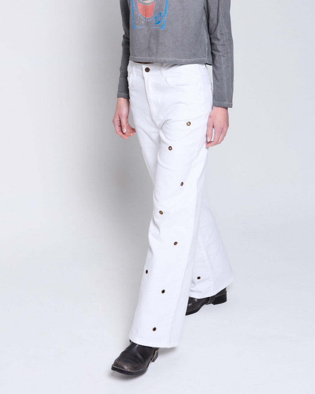 Wide Leg Jeans with White Front Washers