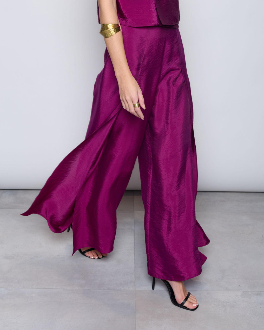 Long Flowing Trousers with Fuchsia Slits