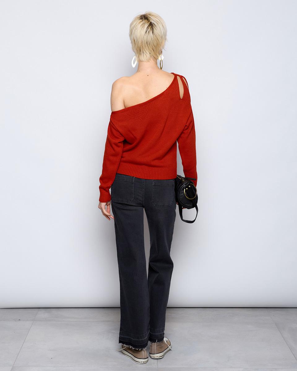 Top Knitted Asymmetric Neck Tile